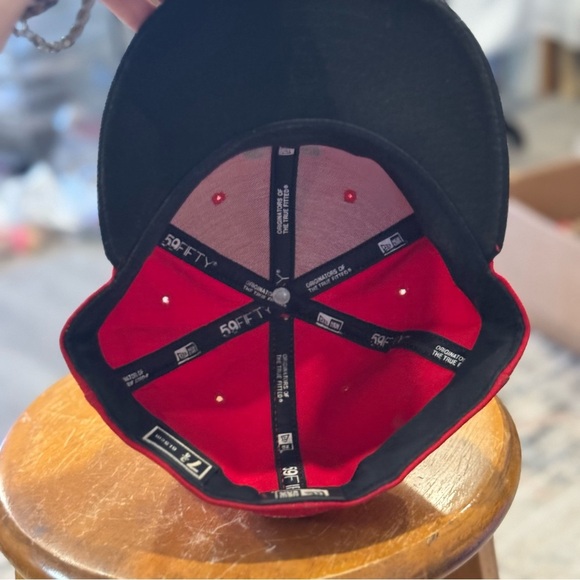 Kicks/Hi New Era Collaboration SnapBack Hat Red And Black Size 7 3/4 Hawaii - Picture 5 of 7